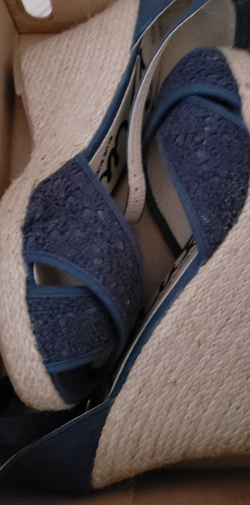 Size 11 Navy Blue wedges